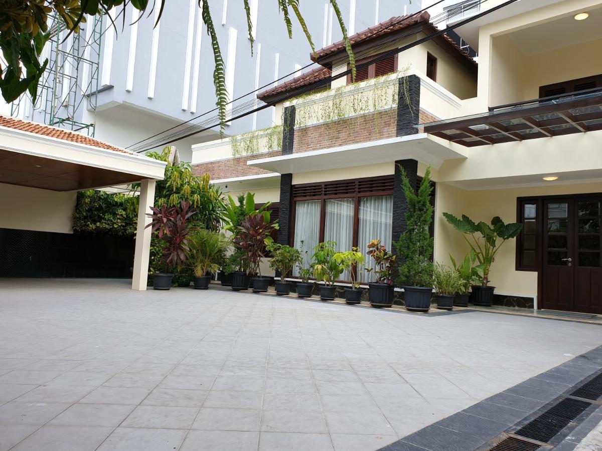 Malioboro Place Yogyakarta Extérieur photo