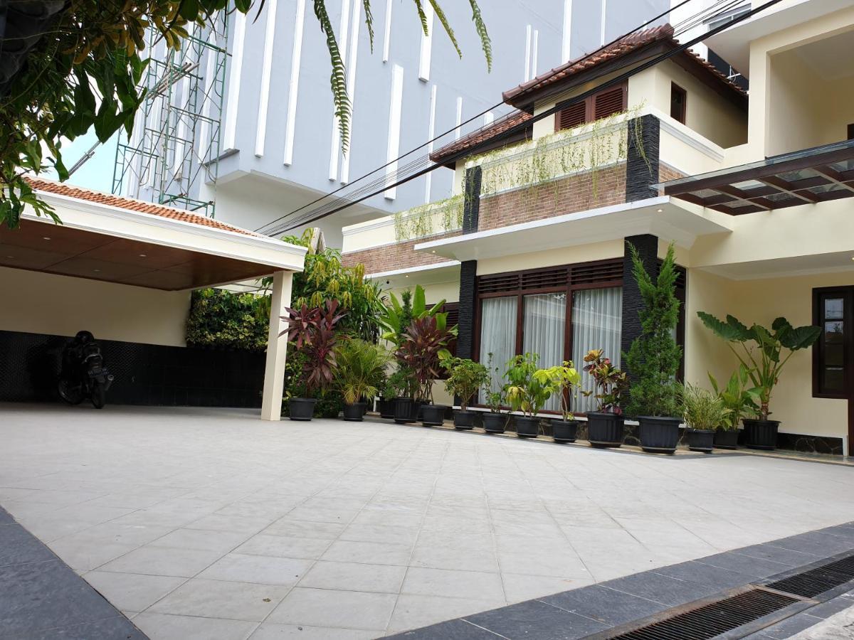 Malioboro Place Yogyakarta Extérieur photo